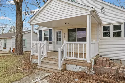 808 W William Street, Monticello, IL 61856 - Photo 3