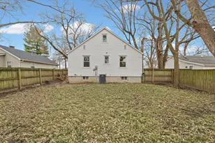 808 W William St, Monticello, IL 61856 - Photo 29