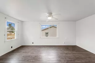 808 W William St, Monticello, IL 61856 - Photo 7