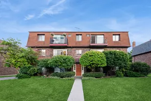 1212 Whispering Hills Ct, Naperville, IL 60540 - Photo 1