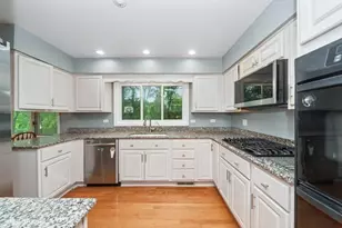 104 E Louis Ave, Lake Forest, IL 60045 - Photo 9