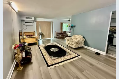 2443 E Brandenberry Court #2A, Arlington Heights, IL 60004 - Photo 5