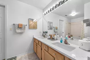 1355 Georgetown Dr, Batavia, IL 60510 - Photo 17