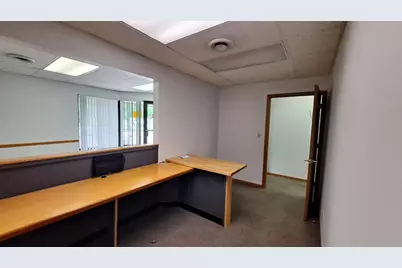 1222 Shooting Park Road, Peru, IL 61354 - Photo 7