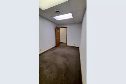 1222 Shooting Park Road, Peru, IL 61354 - Photo 9