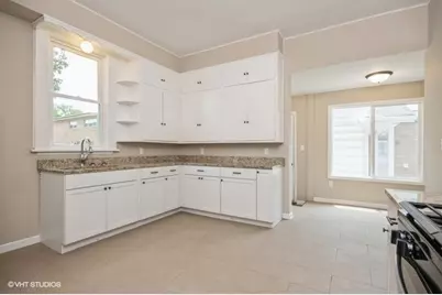 304 Buena Vista Avenue, Pekin, IL 61554 - Photo 9