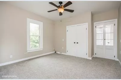 304 Buena Vista Avenue, Pekin, IL 61554 - Photo 13