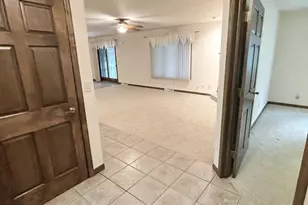 210 Mary Senica Ct, Lasalle, IL 61301 - Photo 13