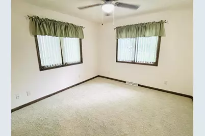 210 Mary Senica Court, Lasalle, IL 61301 - Photo 15