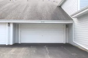 9520 Lenox Ln, Lakewood, IL 60014 - Photo 5