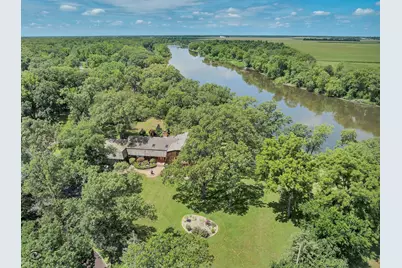 864 Ash Drive, Saint Anne, IL 60964 - Photo 3