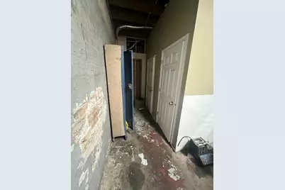 1626 N Kilbourn Avenue, Chicago, IL 60639 - Photo 17