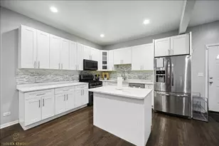 352 N Avers Ave, Chicago, IL 60624 - Photo 5