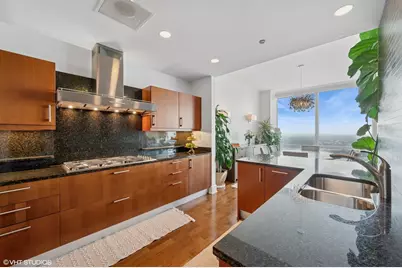 401 N Wabash Avenue #82B, Chicago, IL 60611 - Photo 7