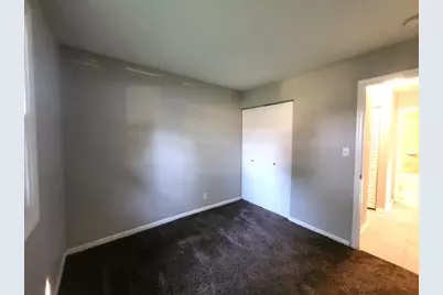 120 S Chestnut Drive, Streamwood, IL 60107 - Photo 13