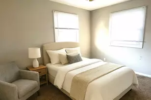 120 S Chestnut Dr, Streamwood, IL 60107 - Photo 9