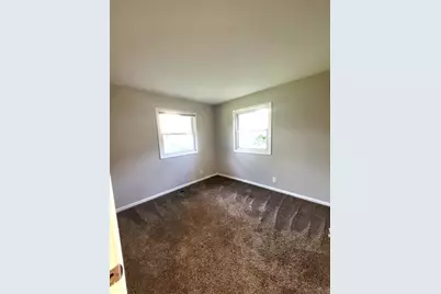 120 S Chestnut Drive, Streamwood, IL 60107 - Photo 17