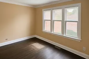 10833 S King Dr, Chicago, IL 60628 - Photo 3