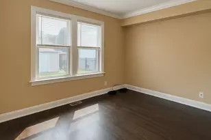 10833 S King Dr, Chicago, IL 60628 - Photo 5