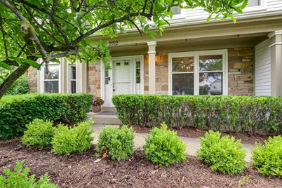 232 Stanton Court W, Buffalo Grove, IL 60089 - Photo 3