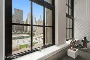 435 N Michigan Ave, Chicago, IL 60611 - Photo 11