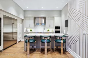 435 N Michigan Ave, Chicago, IL 60611 - Photo 13