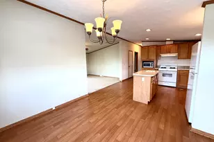 461 Meadowlark Cir, Sandwich, IL 60548 - Photo 3