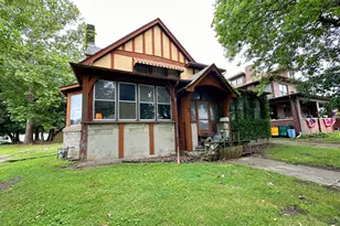 218 S Vermillion St, Streator, IL 61364 - Photo 5