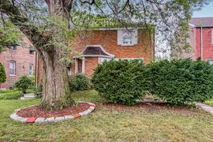 8539 S St Lawrence Ave, Chicago, IL 60619 - Photo 1