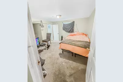 8539 S Saint Lawrence Avenue, Chicago, IL 60619 - Photo 13