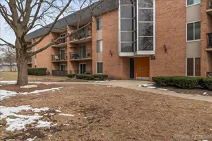 1052 N Mill St, Naperville, IL 60563 - Photo 1