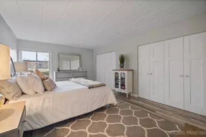 1052 N Mill Street #111, Naperville, IL 60563 - Photo 11