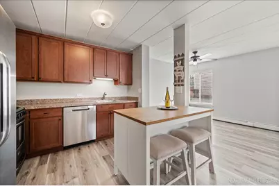 1052 N Mill Street #111, Naperville, IL 60563 - Photo 3