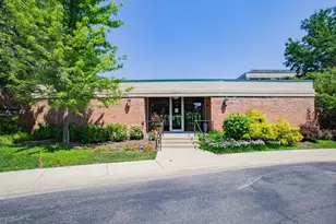 7030 Arbor Ln, Northfield, IL 60093 - Photo 39