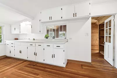 392 W Exchange Street, Crete, IL 60417 - Photo 7