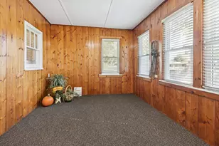 392 W Exchange St, Crete, IL 60417 - Photo 5