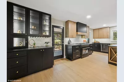 600 Eton Drive, North Barrington, IL 60010 - Photo 5