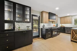 600 Eton Dr, North Barrington, IL 60010 - Photo 5