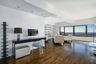 175 E Delaware Pl, Chicago, IL 60611 - Photo 7