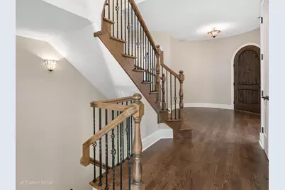 212 Holmes Avenue, Clarendon Hills, IL 60514 - Photo 3