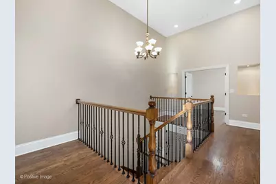 212 Holmes Avenue, Clarendon Hills, IL 60514 - Photo 17