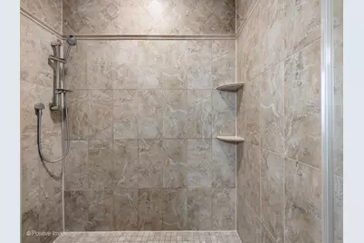 212 Holmes Avenue, Clarendon Hills, IL 60514 - Photo 21