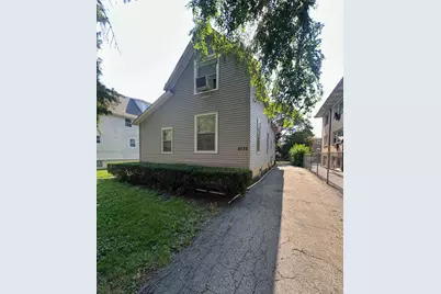 2032 N 18th Avenue, Melrose Park, IL 60160 - Photo 1
