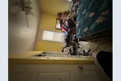 2032 N 18th Avenue, Melrose Park, IL 60160 - Photo 7