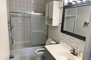 614 Tralee Ct, Schaumburg, IL 60193 - Photo 5