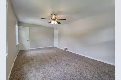 1913 170th Street, Hazel Crest, IL 60429 - Photo 9