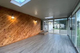 200 Patrick Dr, South Elgin, IL 60177 - Photo 5