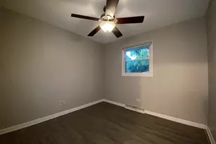 200 Patrick Dr, South Elgin, IL 60177 - Photo 11