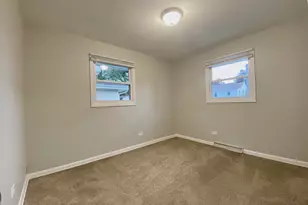 200 Patrick Dr, South Elgin, IL 60177 - Photo 9