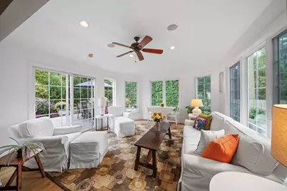 1943 Sunnyside Circle, Northbrook, IL 60062 - Photo 17